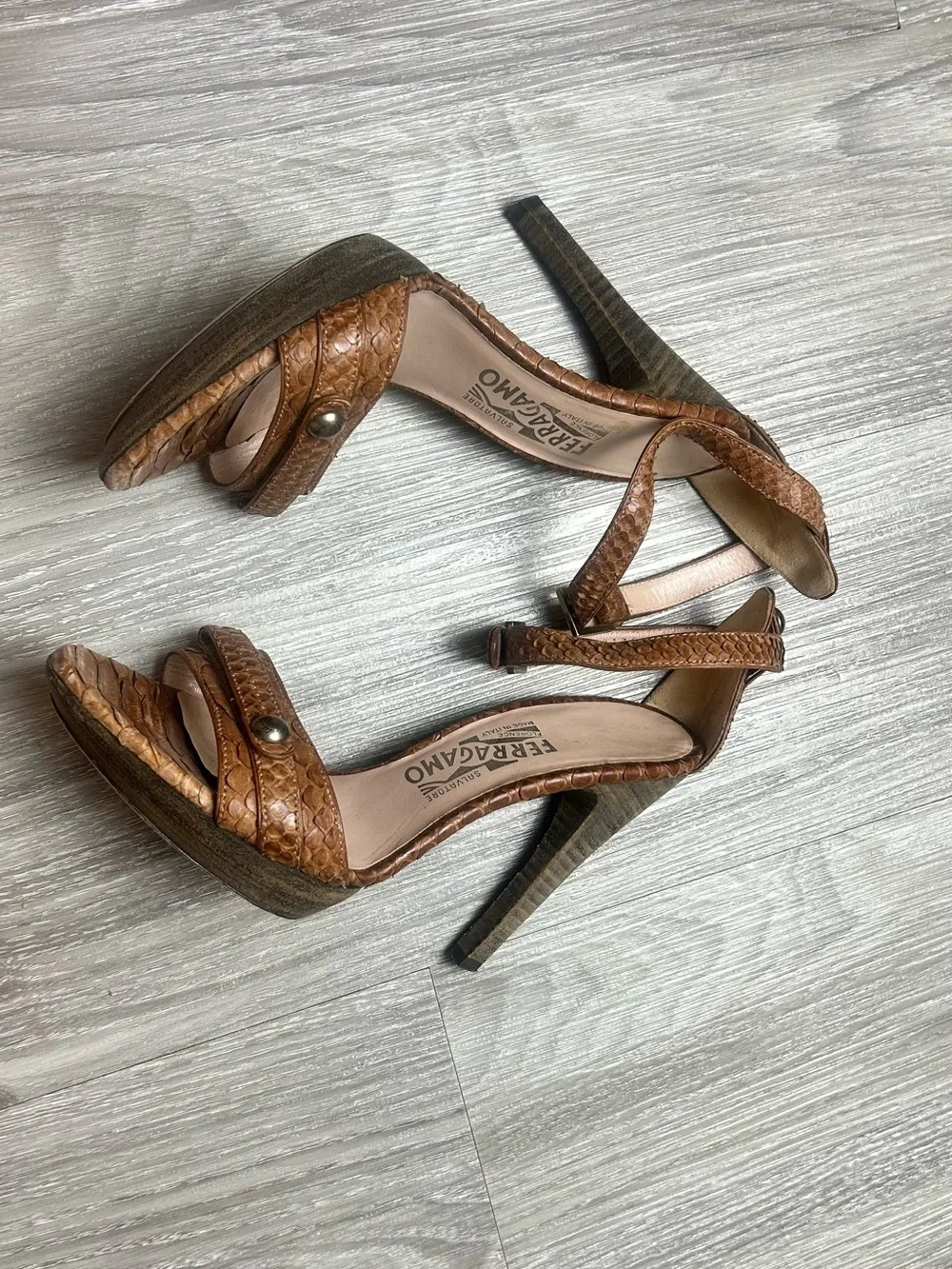 Salvatore Ferragamo Vintage Brown Snakeskin Platform High Heel Strappy 7.5 B